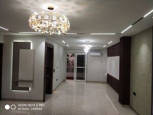 Building Lobby in 3.5 BHK Builder Floor at SS Southend Floors, South City 2 – for Sale