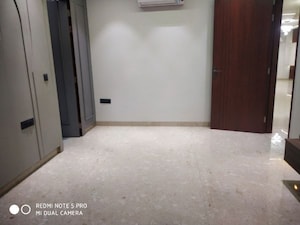 Room in 3.5 BHK Builder Floor at SS Southend Floors, South City 2 – for Sale
