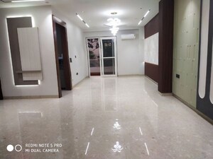 Room in 3.5 BHK Builder Floor at SS Southend Floors, South City 2 – for Sale
