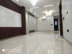 3.5 BHK + Servant Room Builder Floor For Sale in SS Southend Floors