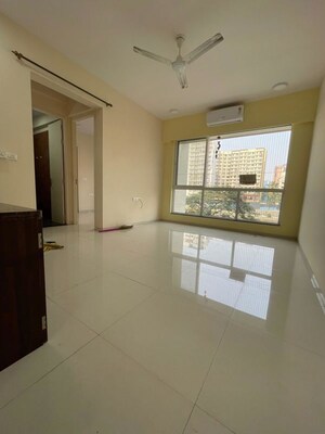 Room in 2 BHK Apartment at Gami And Jaydeep Estella, Chembur – for Rent