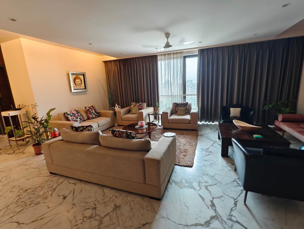 4 BHK + Servant Room,Study Room 1900 Sq.Ft. Apartment in Worli Residency