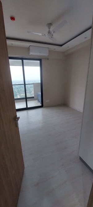 Room in 2 BHK Apartment at M3M Skywalk, Sector 74 – for Rent