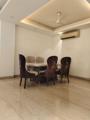 Parking in 3 BHK Builder Floor at Lajpat Nagar Iii – for Rent