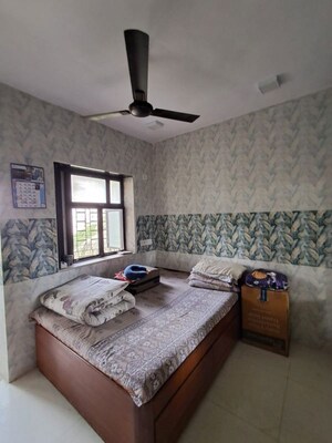 Bedroom in 1 BHK Apartment at Borivali West – for Rent