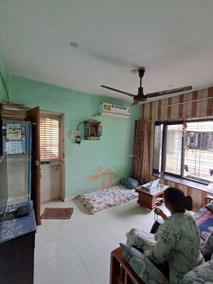 Living Room in 1 BHK Apartment at Borivali West – for Rent