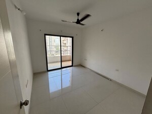 Room in 1 BHK Apartment at Rohan Abhilasha, Wagholi – for Rent
