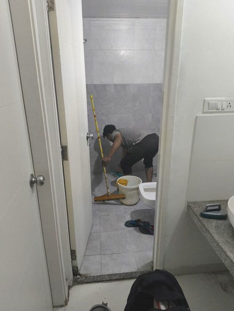 Bathroom, rohan-abhilasha 1 Bedroom 500 Sq.Ft. Apartment In Wagholi Pune 10254459