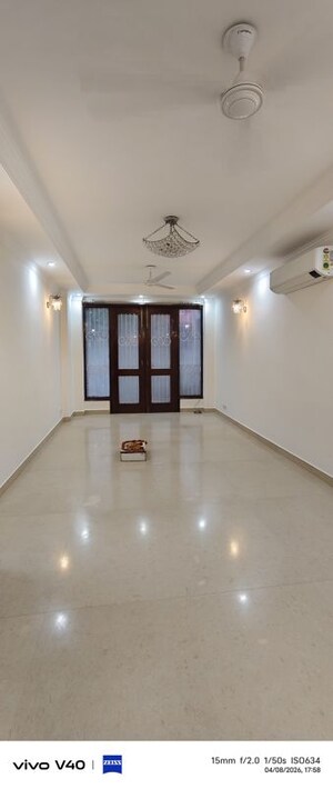 3 BHK Apartment For Rent in Defence Colony