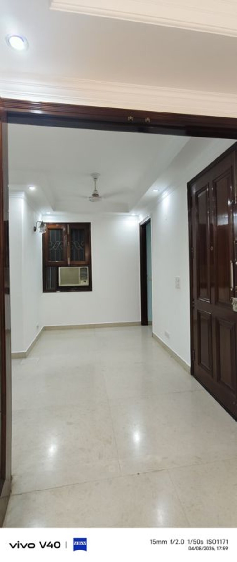 Room, defence colony 3 Bedroom 217 Sq.Yd. Apartment In Defence Colony Delhi 10254490