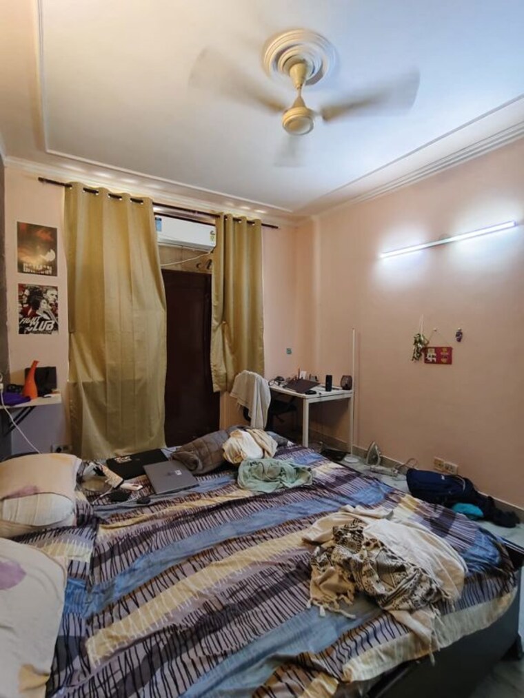 Bedroom, sector 40 4 Bedroom 400 Sq.Yd. Builder Floor In Sector 40 Gurgaon 10254440