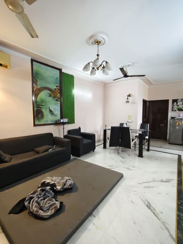 Living Room, sector 40 4 Bedroom 400 Sq.Yd. Builder Floor In Sector 40 Gurgaon 10254440