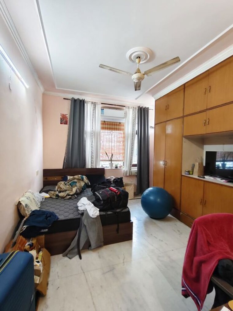 Living Room, sector 40 4 Bedroom 400 Sq.Yd. Builder Floor In Sector 40 Gurgaon 10254440