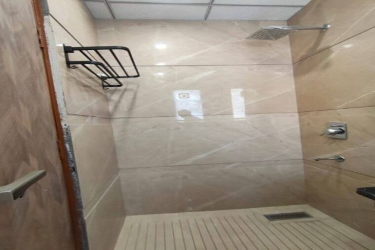 Bathroom, malibu town 1 RK 600 Sq.Ft. Builder Floor In Malibu Town Gurgaon 10254446