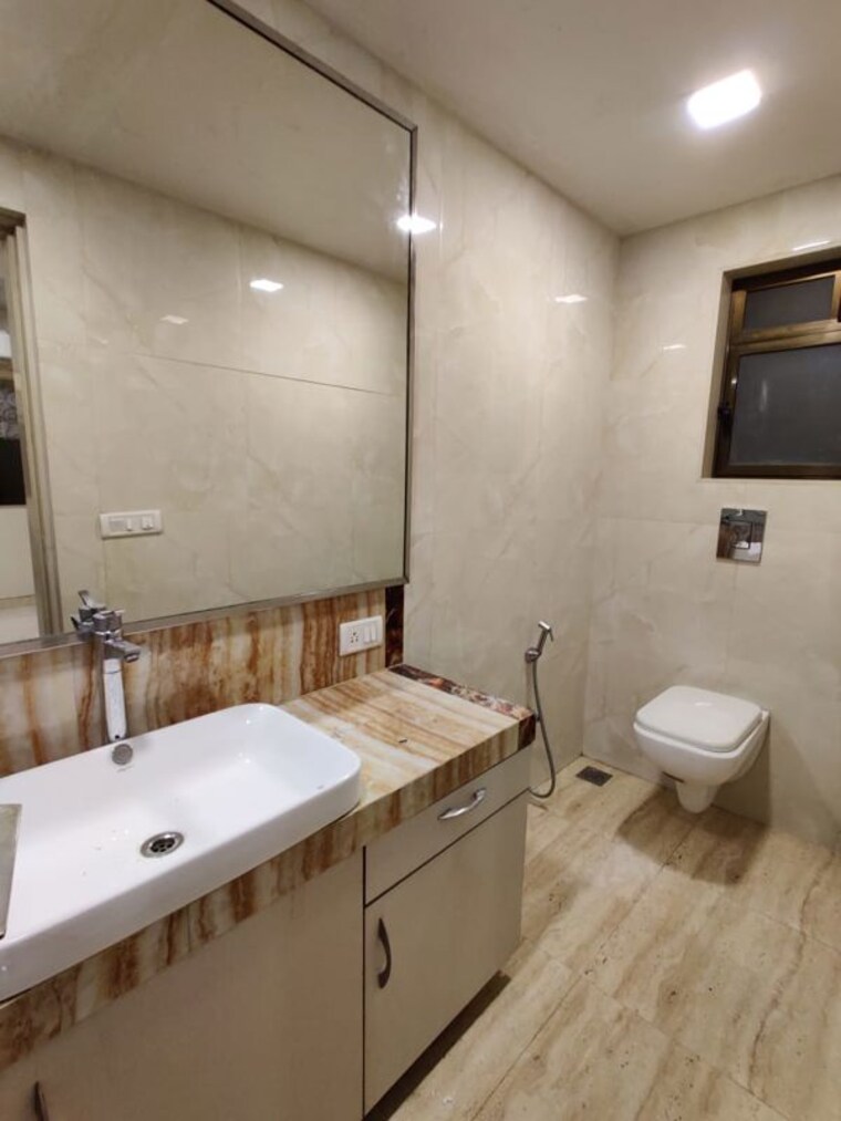 Bathroom, golden-rock 3 Bedroom 2400 Sq.Ft. Apartment In Bandra West Mumbai 10254466