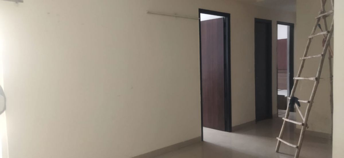 3 BHK + Servant Room Apartment For Sale in Hawelia Valenova Park
