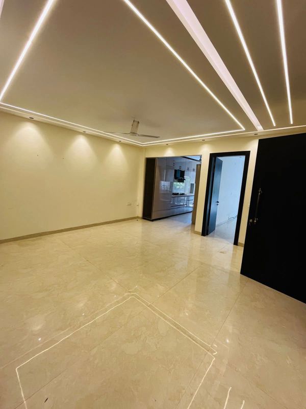 3 BHK Builder Floor For Rent in Sector 57