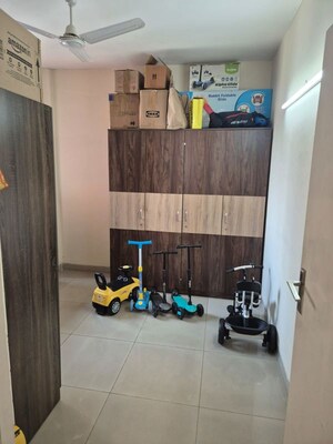 Master Bedroom in 2.5 BHK Apartment at Mahindra Aura, Sector 110a – for Rent