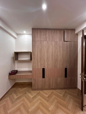 Furnished Amenities in 3 BHK Apartment at Raj One Good Earth, Sector 71 – for Rent