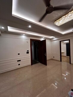 3 BHK + Servant Room Apartment For Rent in Raj One Good Earth