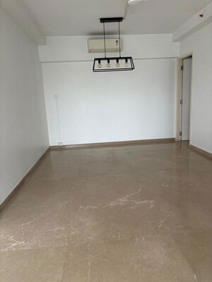 Room in 4 BHK Apartment at Godrej The Trees, Vikhroli East – for Sale