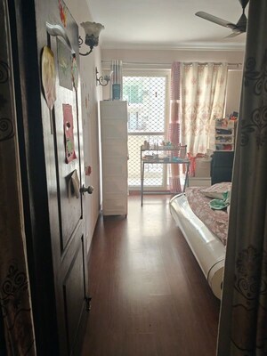 Room in 4 BHK Apartment at Aditya Urban Casa, Sector 78 – for Rent