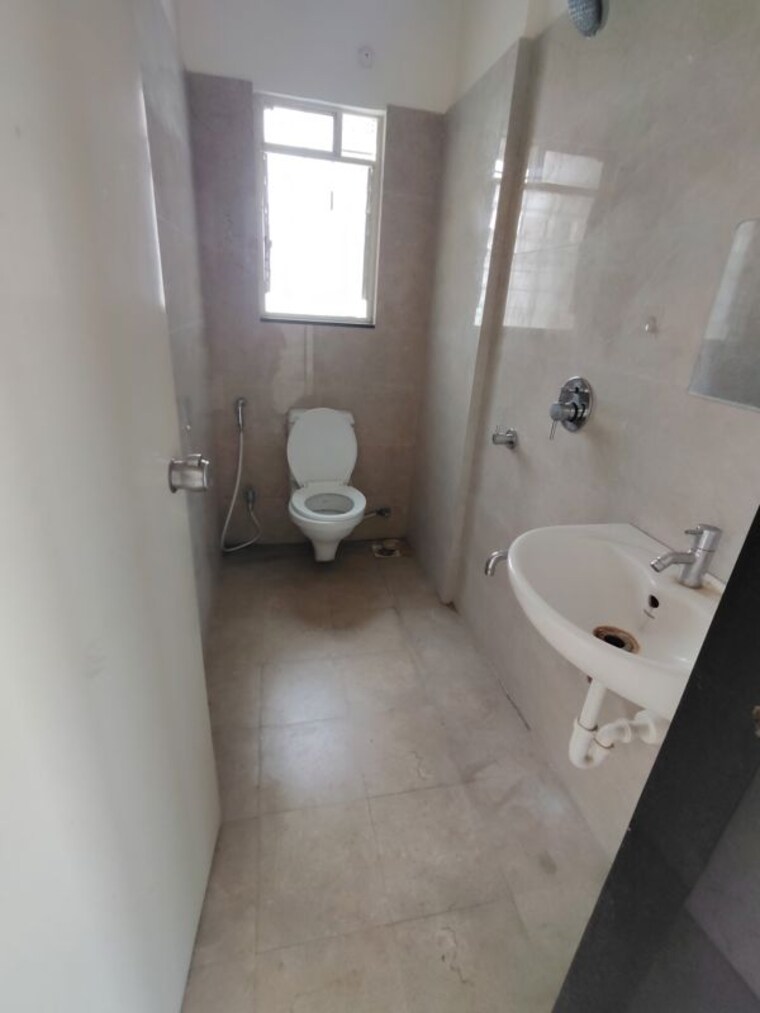 Bathroom, mahesh-el-regalo 2 Bedroom 1020 Sq.Ft. Apartment In Undri Pune 10254854