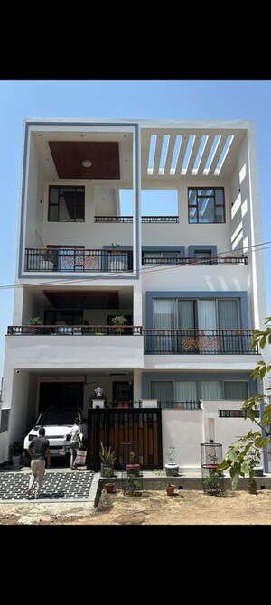 6+ BHK Villa For Rent in Emaar Gomti Greens, Gomti Nagar