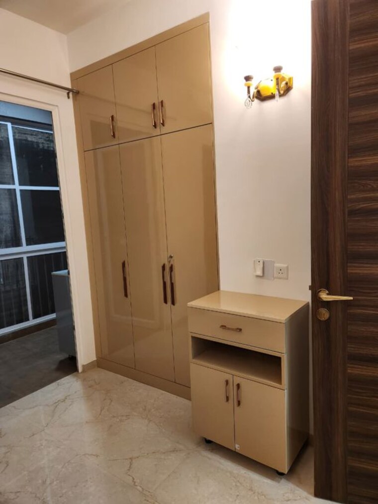 Bathroom, smart-world-orchard 3 Bedroom 1712 Sq.Ft. Apartment In Sector 61 Gurgaon 10254999
