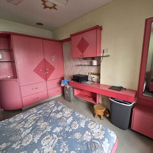 Bedroom in 2 BHK Apartment at Sheth Heights, Chembur – for Rent