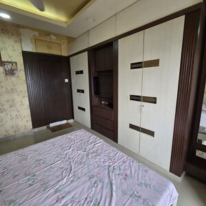 Bedroom in 2 BHK Apartment at Sheth Heights, Chembur – for Rent