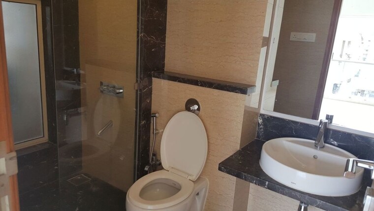 Bathroom, ekta-iris 3 Bedroom 1100 Sq.Ft. Apartment In Khar West Mumbai 10255006