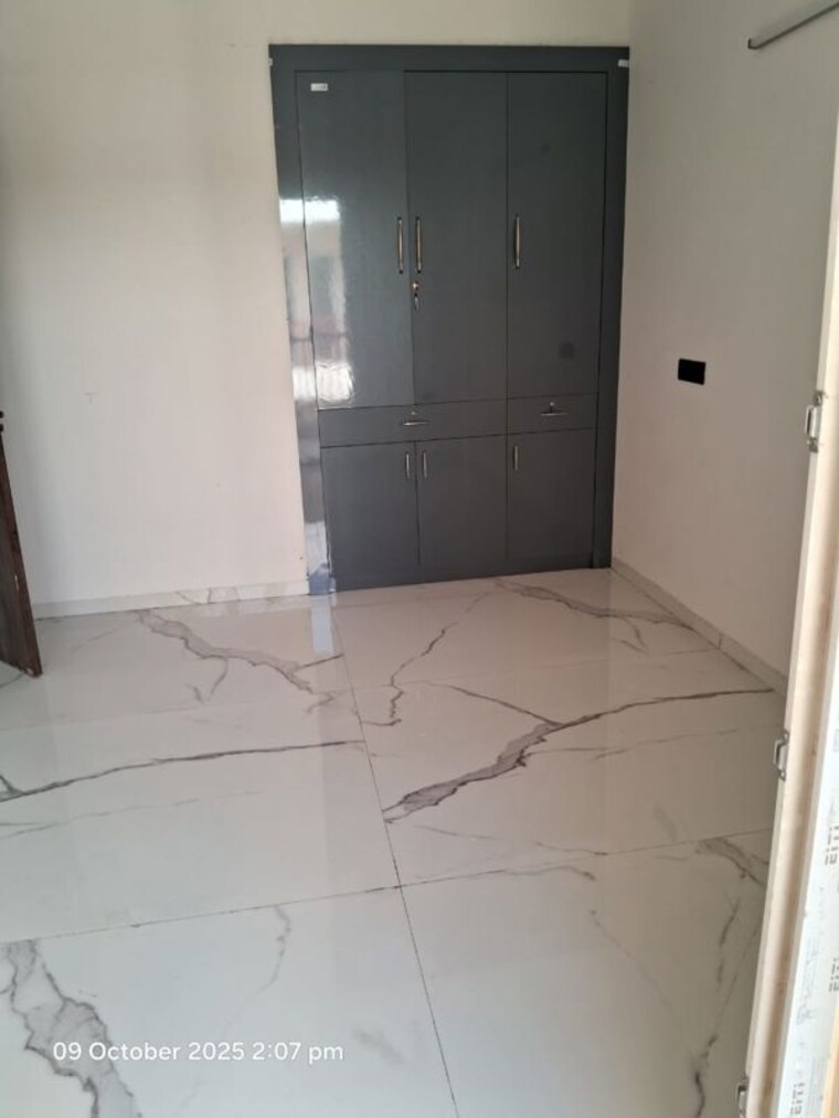 Bathroom, pioneer-park-araya 2 Bedroom 1550 Sq.Ft. Apartment In Sector 61 Gurgaon 10255175