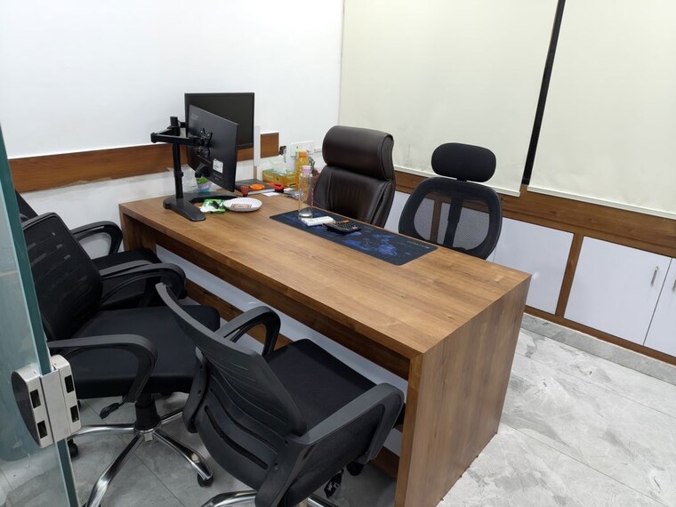Team Area, netaji subhash place Commercial Office Space 412 Sq.Ft. In Netaji Subhash Place Delhi 10255309