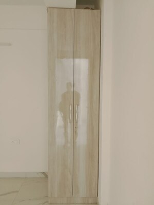 Room in 2.5 BHK Builder Floor at M3M Soulitude, Sector 89 – for Rent