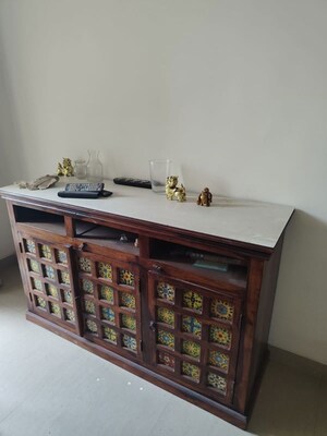 Bedroom in 4 BHK Apartment at Emaar Emerald Estate, Sector 65 – for Rent