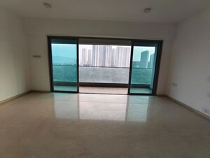 Room in 3 BHK Apartment at Kalpataru Immensa B, Kolshet Road – for Sale