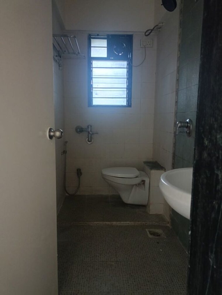 Bathroom, magarpatta-city-iris 2 Bedroom 680 Sq.Ft. Apartment In Hadapsar Pune 10255190