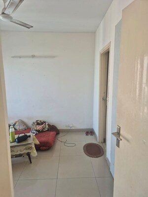 Furnished Amenities in 2.5 BHK Apartment at Mahindra Aura, Sector 110a – for Rent