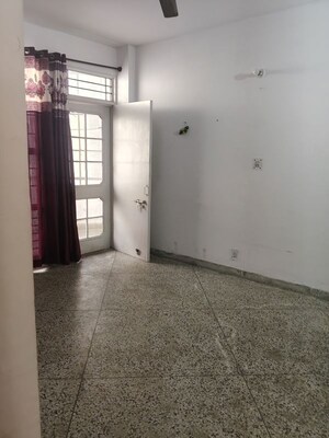2 BHK Apartment For Sale in Sector 4