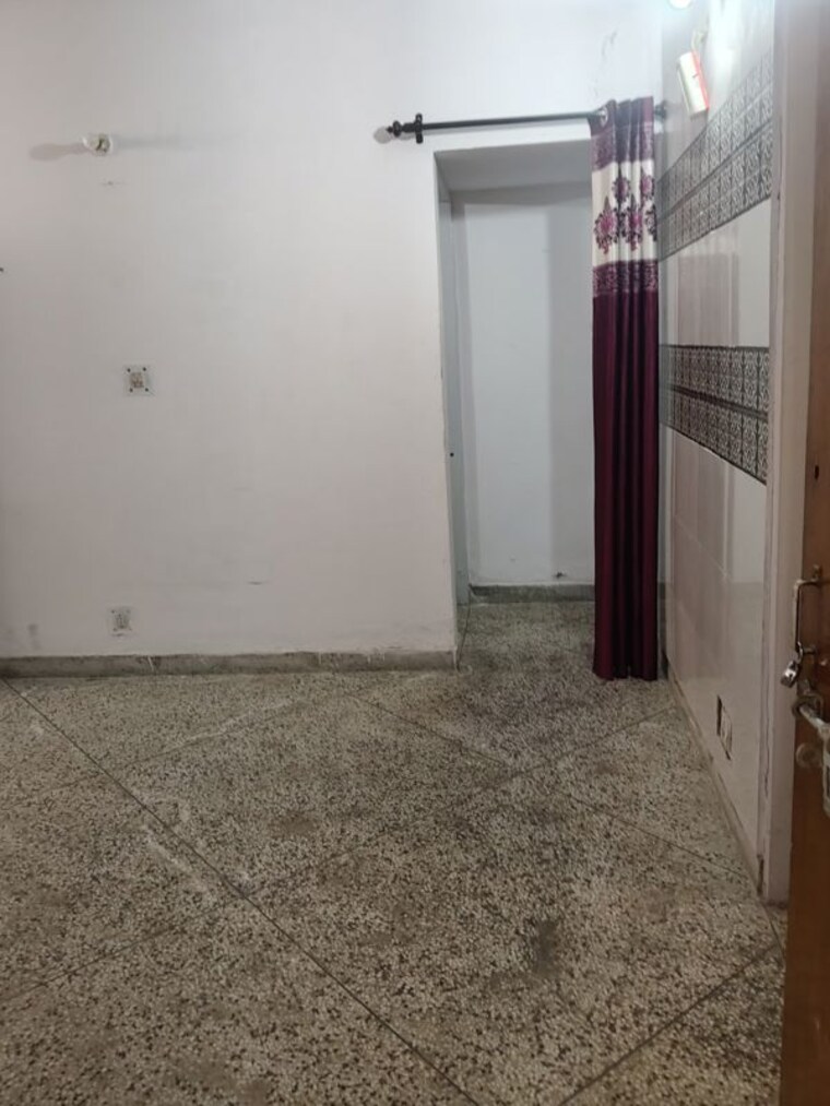 Room, sector 4 2 Bedroom 835 Sq.Ft. Apartment In Sector 4 Panchkula 10255579