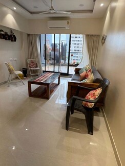 3 BHK + Extra Room Apartment For Sale in Bandra West