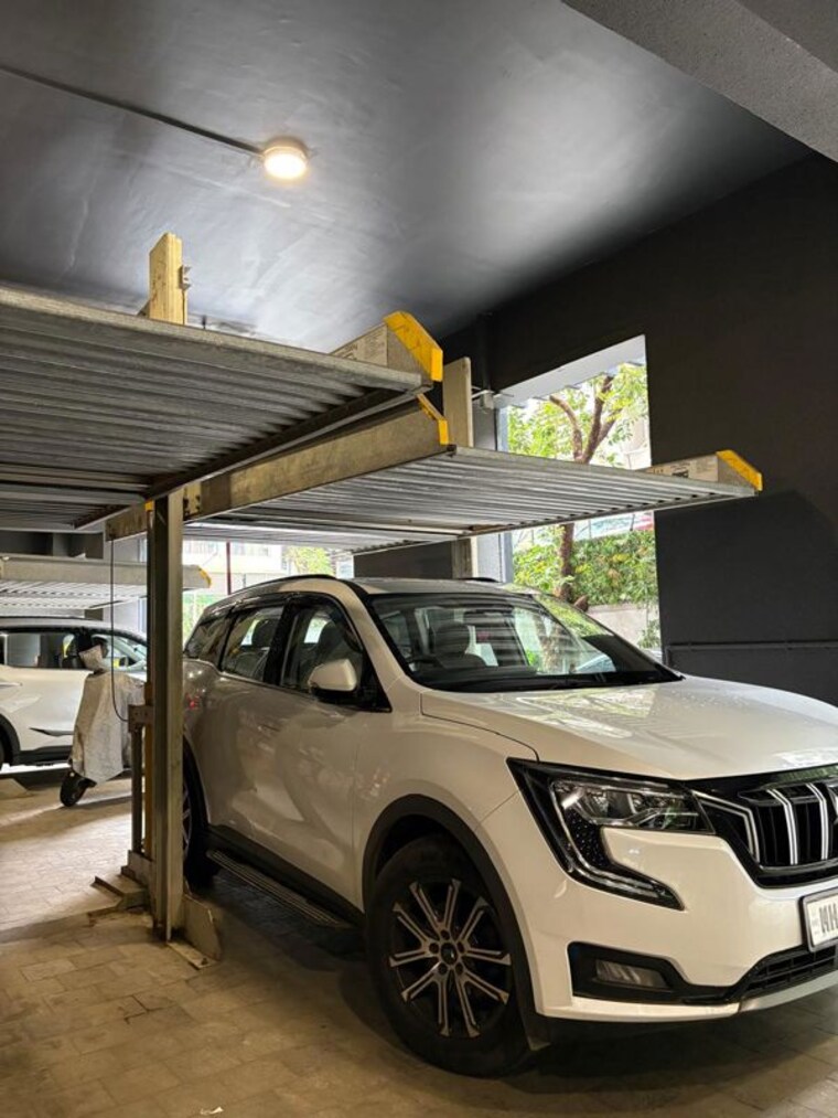  Parking, bandra west 3 Bedroom 1850 Sq.Ft. Apartment In Bandra West Mumbai 10255584