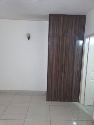 Room in 3 BHK Apartment at Mahindra Aura, Sector 110a – for Rent