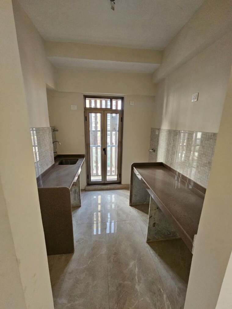 undefined, abhinav-naigaon-chs 2 Bedroom 500 Sq.Ft. Apartment In Dadar East Mumbai 10255591