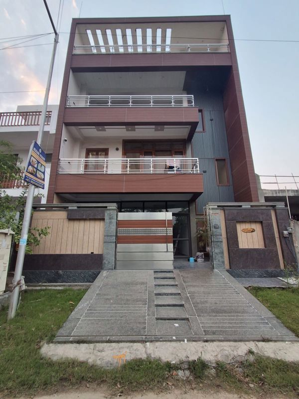 2 BHK + Pooja Room 1800 Sq.Ft. Builder Floor in Prime City Greater Noida