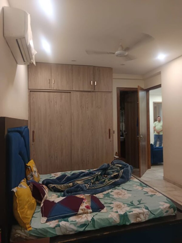Bedroom, sector 46 3 Bedroom 204 Sq.Yd. Builder Floor In Sector 46 Gurgaon 10255621