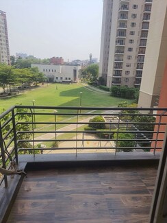 3 BHK + Servant Room Apartment For Rent in Mahindra Aura