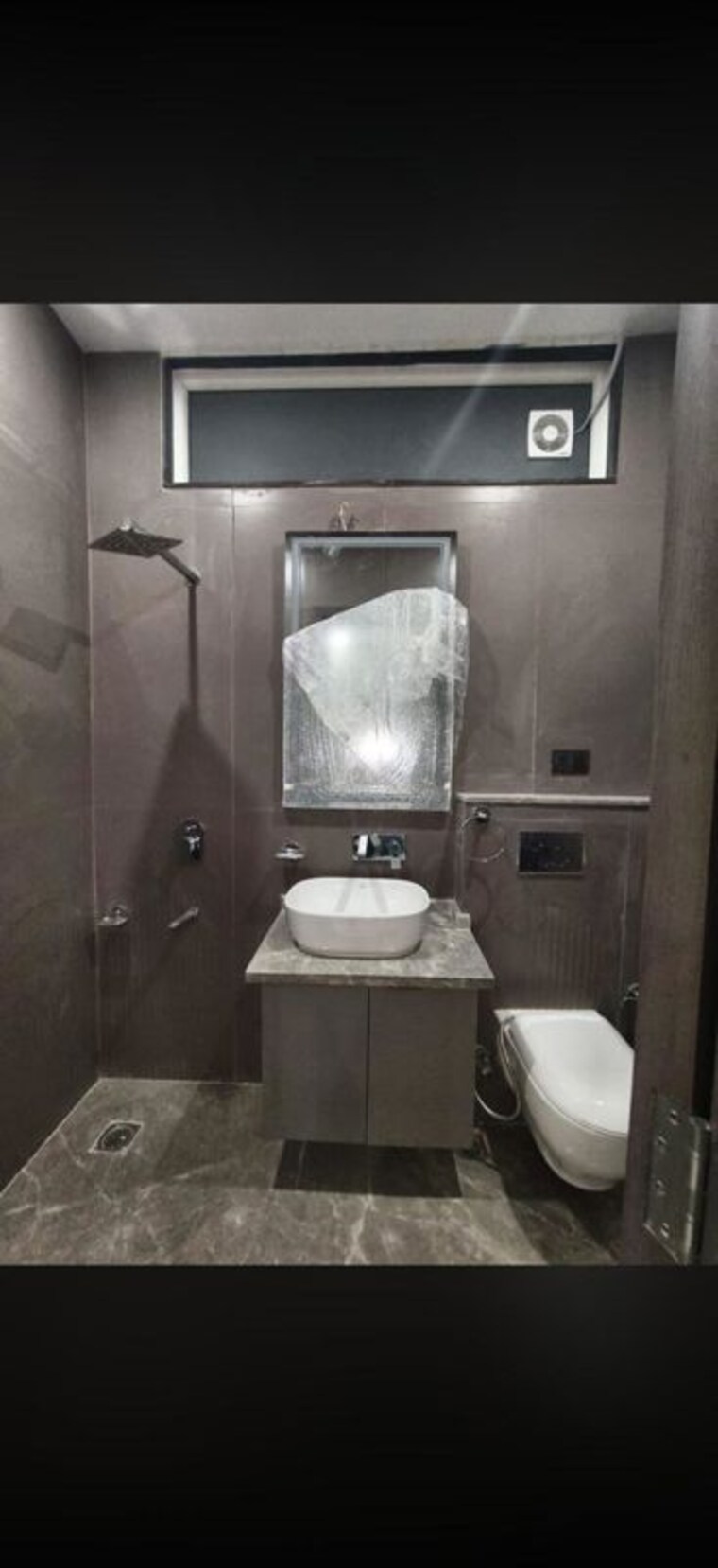 Bathroom, kalkaji 3 Bedroom 1800 Sq.Ft. Builder Floor In Kalkaji Delhi 10255633