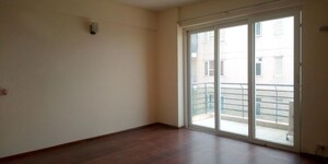 Room in 4 BHK Apartment at Mahindra Aura, Sector 110a – for Rent